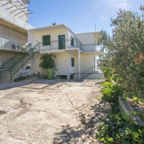 Apartments Anica Primosten