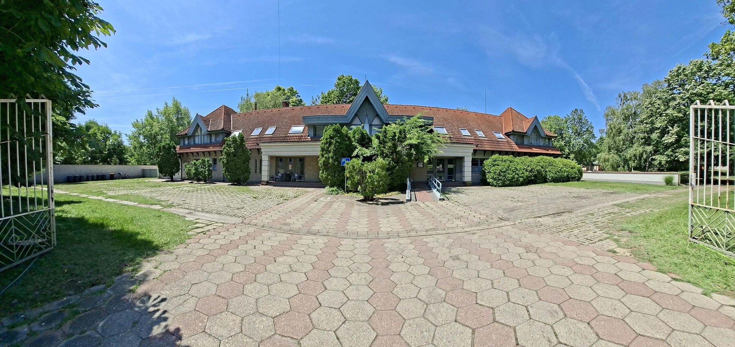 Korona Panzió Kecel