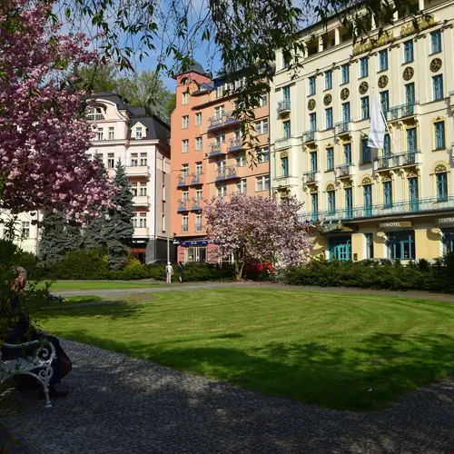 Interhotel Central****