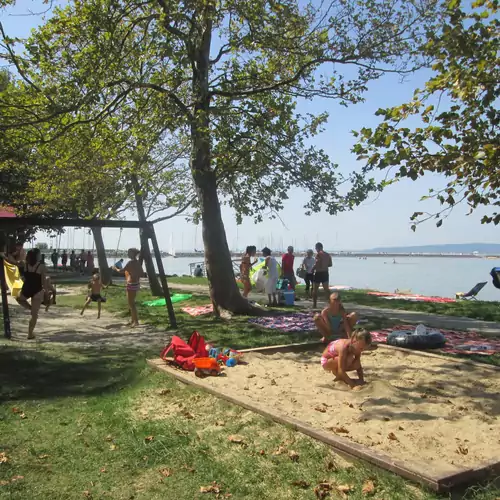 Fenyves Villa Balatonfenyve 013 kép