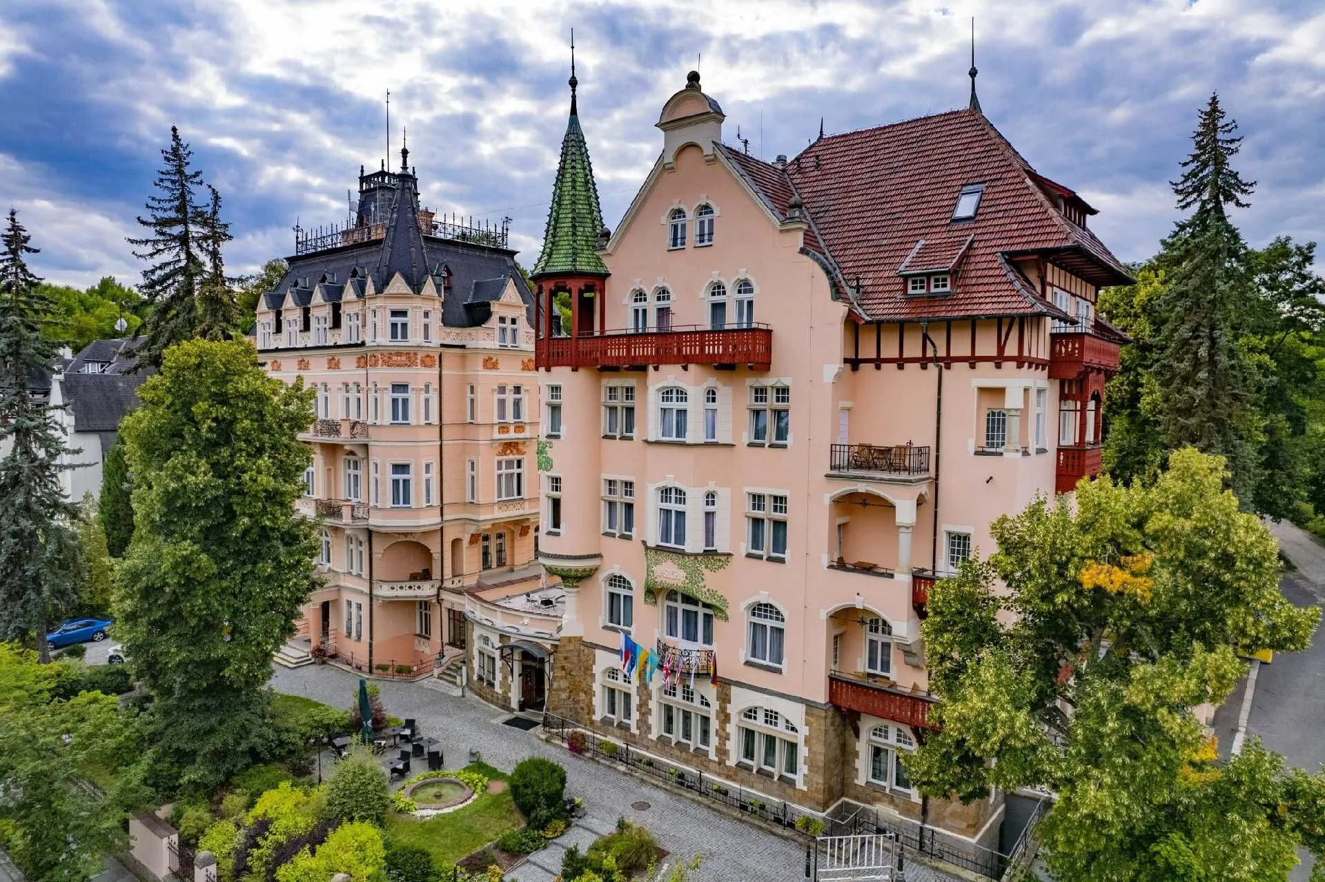 Villa Smetana + Villa Trocnov Karlovy Vary