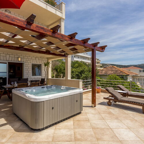 Apartment Paradise view Okrug Gornji  3
