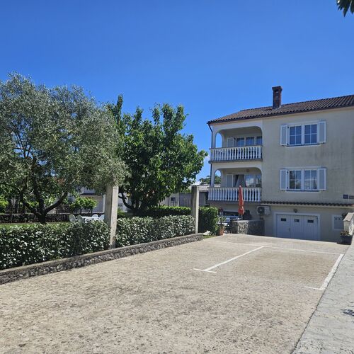 Apartment Babic Malinska