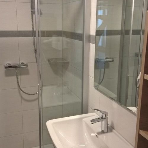 Hotel Gesser Sillian Revngo Com