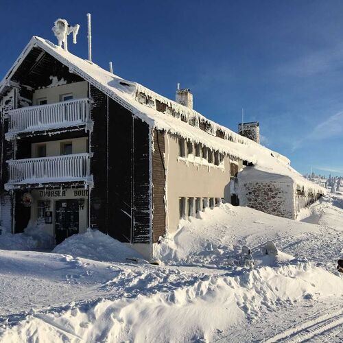 Dvorská bouda Strážné