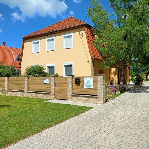 MeLuis Nyaraló Balatonkeresztúr  4