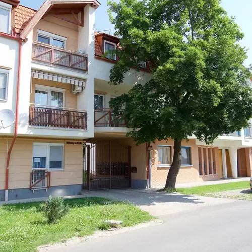 Timi Kölcsey Apartman Hajdúszoboszló 002 kép