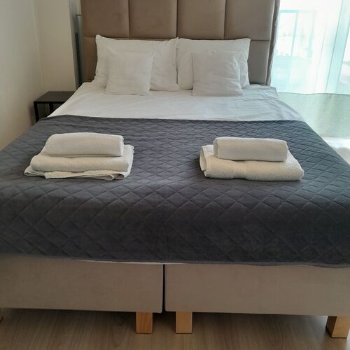 Sypialnia, ł&oacute;żko kontynentalne