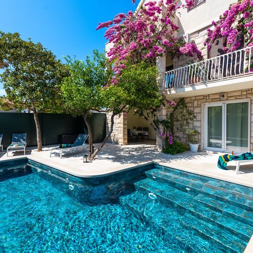 Apartmanok Családok Részére Medencével Supetar, Brac - 12893 Supetar