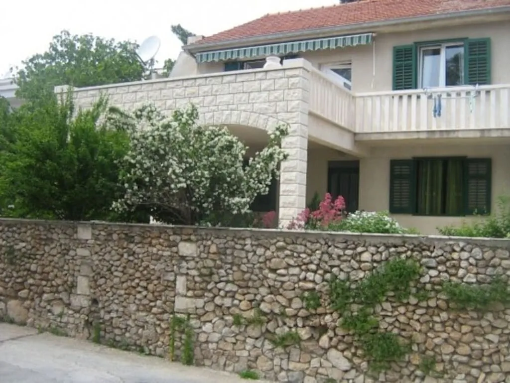 Apartments With Parking Space Bol, Brač - 14124 Bol