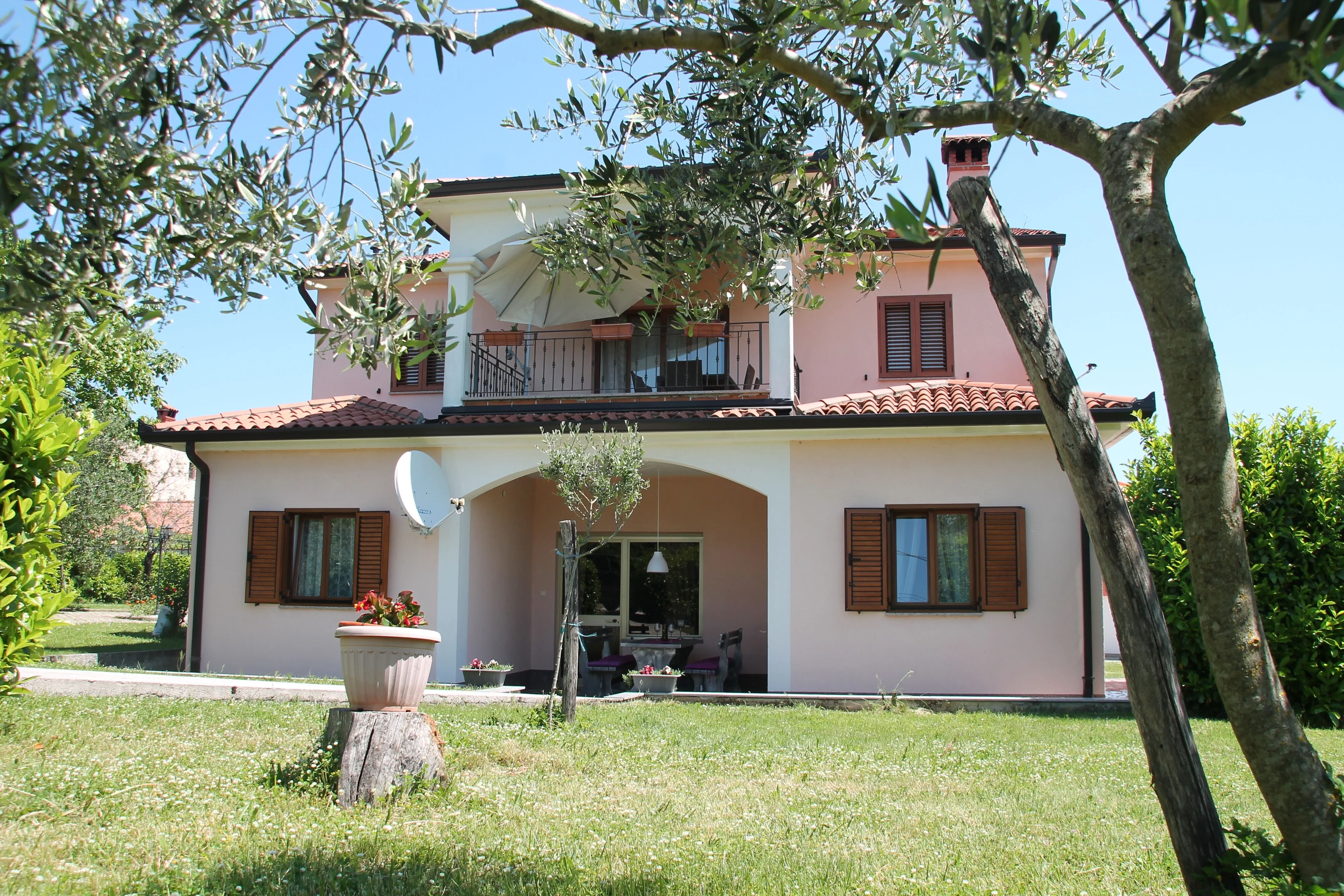 Apartments With Parking Space Labin - 14581