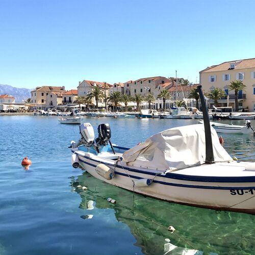 Apartments Kirigin Supetar