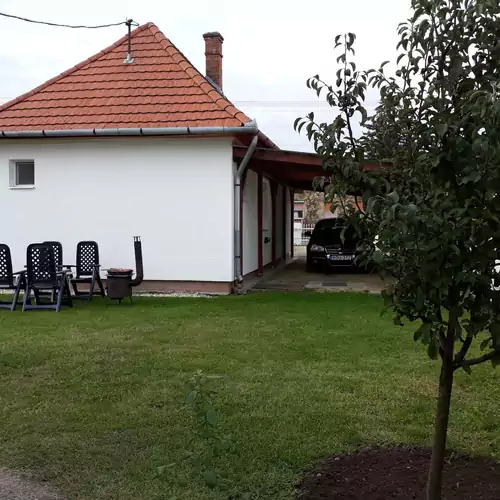 Edit Nyaraló Balatonmáriafürdő 004 kép