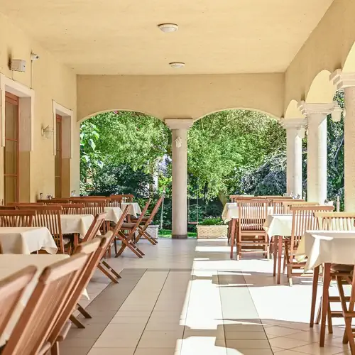 Regia Panzió és Étterem Halászi 006 kép