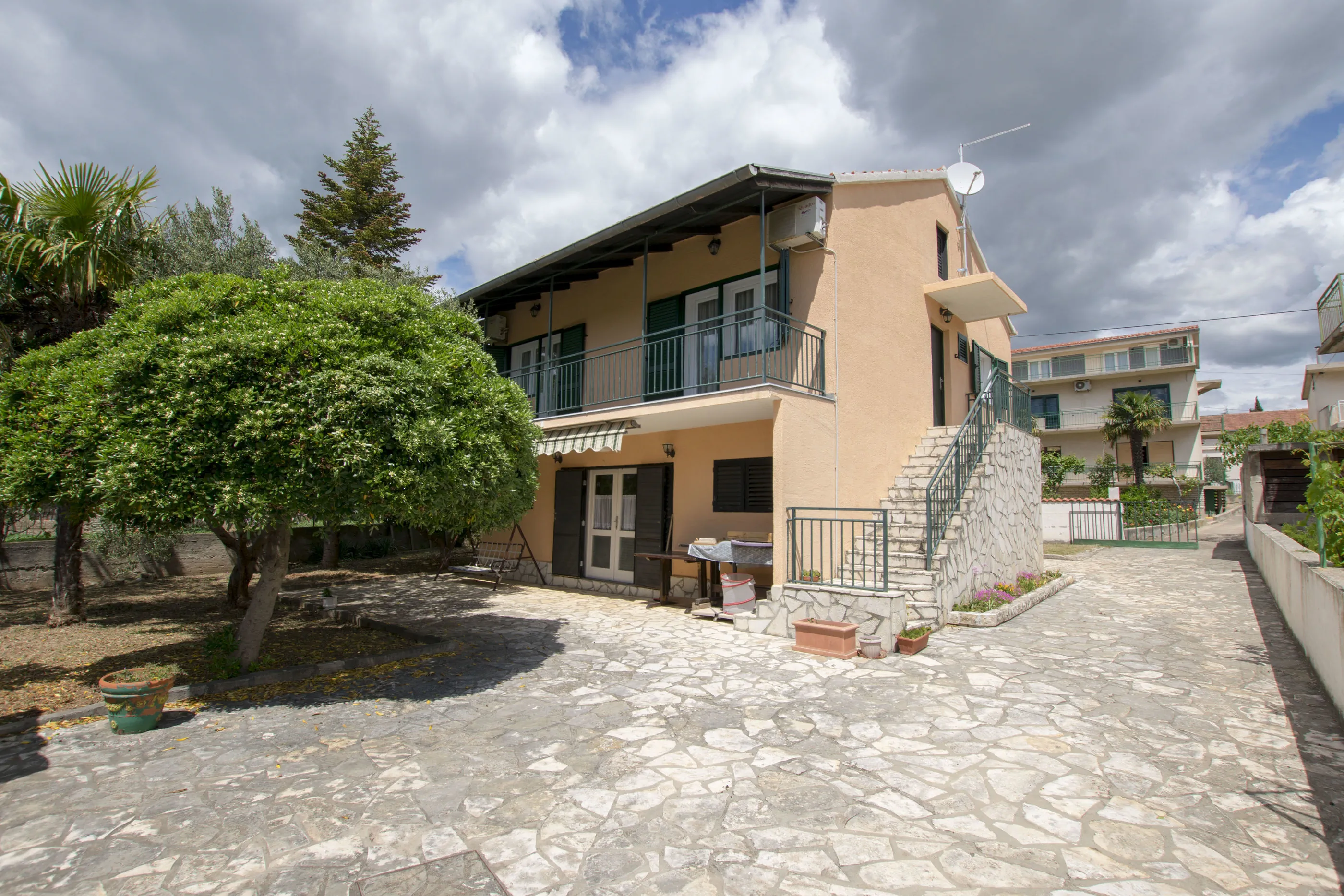 Apartment Zlatko Pirovac