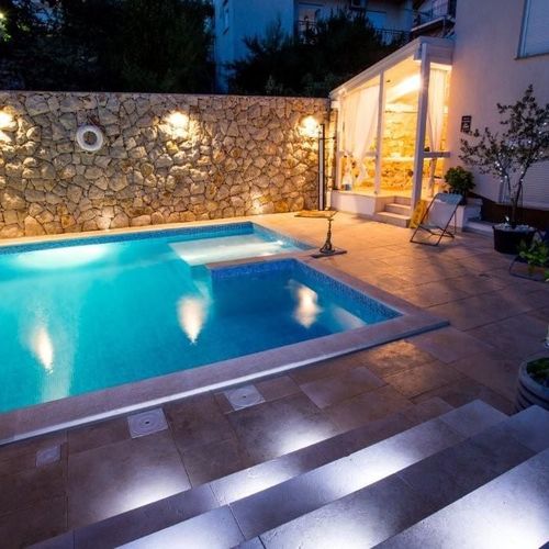Apartmani Švob s Bazenom Novi Vinodolski  2