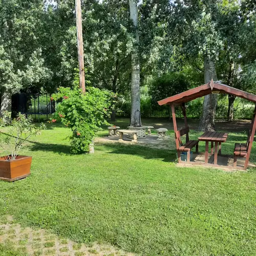 Tiszai Vándor Apartmanház Kisköre 024 kép