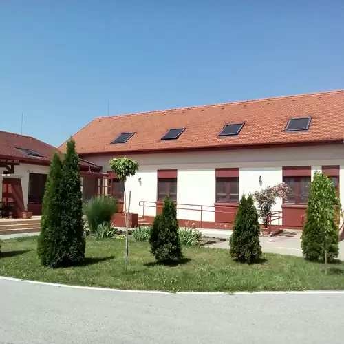 Kamilla Rendezvényház és Panzió Balmazújváro 004 kép