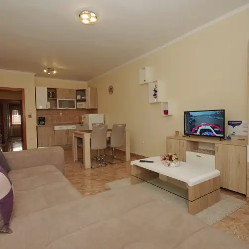 Szamócás Apartman Gyula