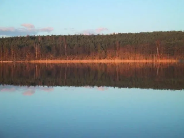 Widok na jezioro Czarne