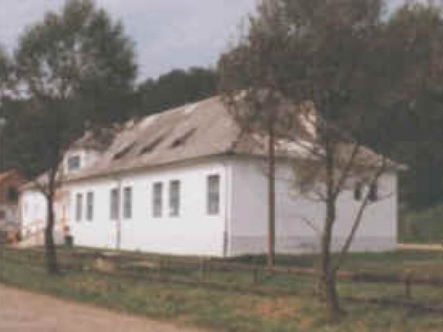 Schronisko w Dołżycy