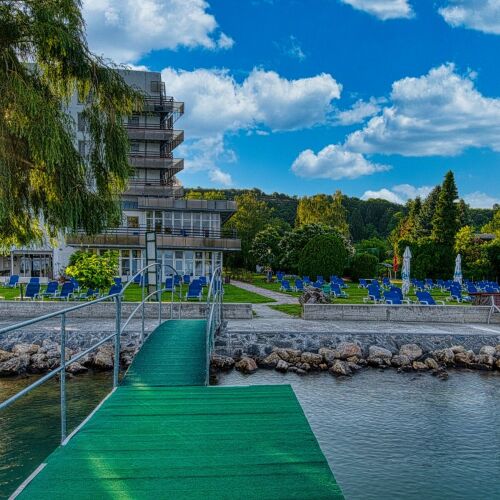 3 nap/2 éj nyaralás 2 fő részére félpanziós ellátással, wellness részleg használattal, saját stranddal, gyönyörű panorámával