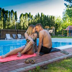 3 nap/2 éj 2 fő részére reggelis ellátással, kültéri medence és jakuzzi használattal