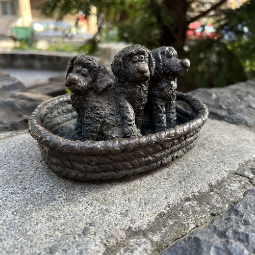 Kolodko: "Egyszer volt Budán kutyavásár" miniszobrok