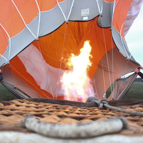 Derültégbe – Hőlégballonos repülés | Tokaj