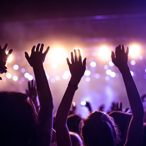 Szikora Róbert és az R-GO koncert 2025 - Gyárkert | Veszprém