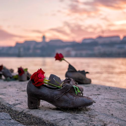 Cipők a Duna-parton