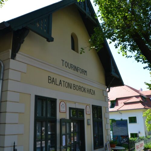 Balatoni Borok Háza