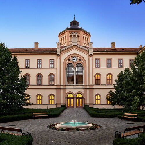 Szent Adalbert Központ | Esztergom