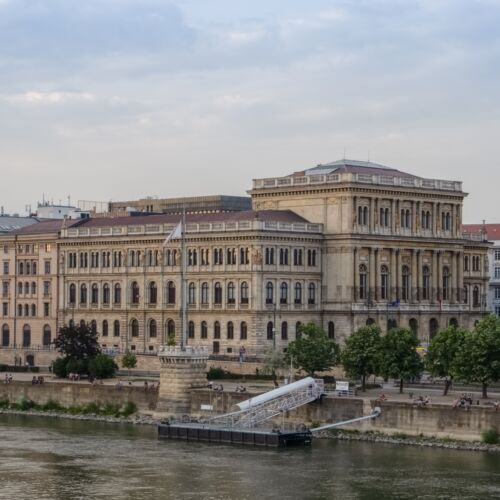 Magyar Tudományos Akadémia | Budapest