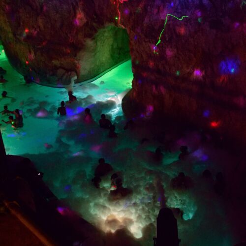 Éjszakai fürdőzés a Miskolctapolcai Barlangfürdőben | Miskolctapolca