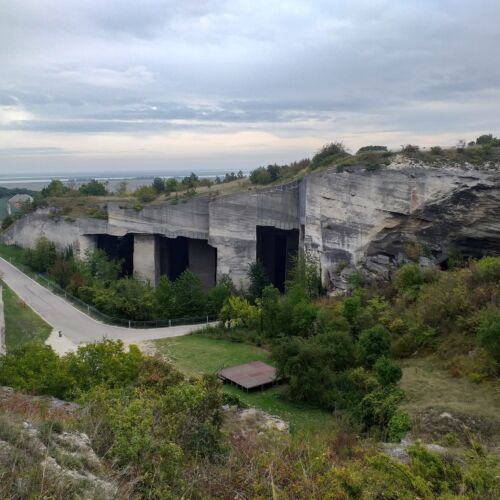 Fertőrákosi Kőfejtő és Barlangszínház