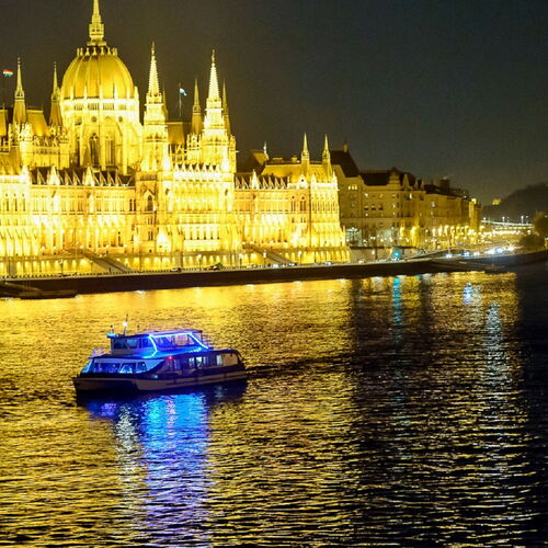 Városnéző hajókirándulás Budapest szívében