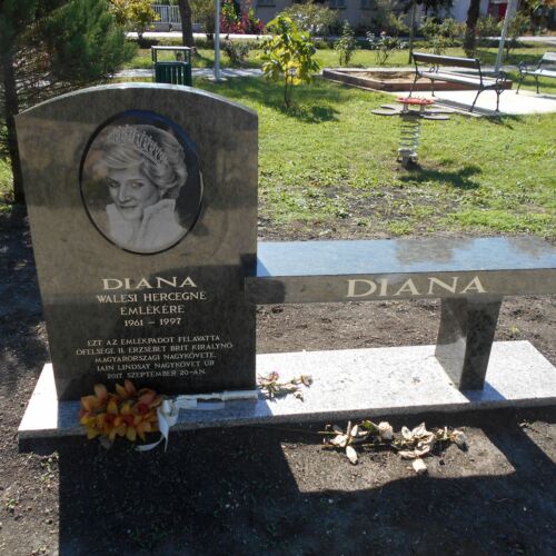Diana hercegnő emlékpadja | Örményes