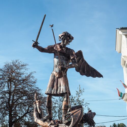 Szent Mihály szobor | Veszprém