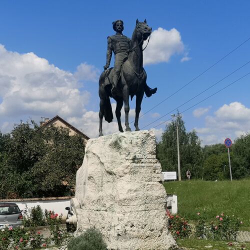 Kiss Albert emlékmű | Tokaj