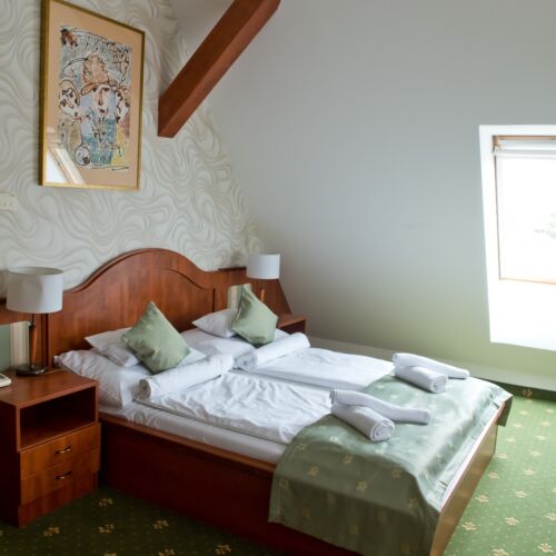 Standard 2-Room Air Conditioned Apartment for 4 Persons