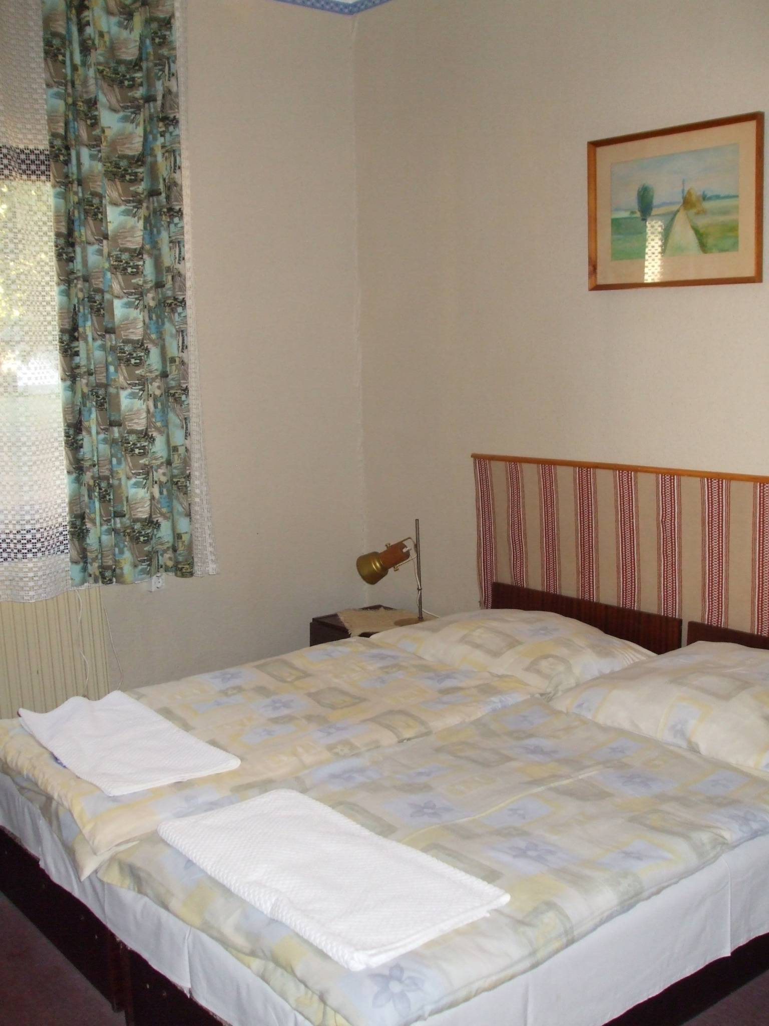 Patkós csárda és motel tiszafüred revngo.com Hálószoba 12m2