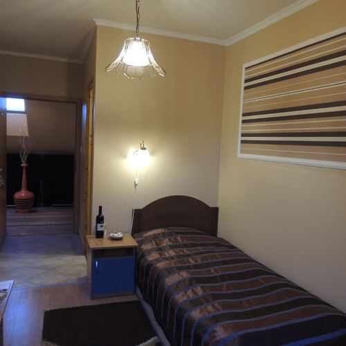 Camera single silver la etaj