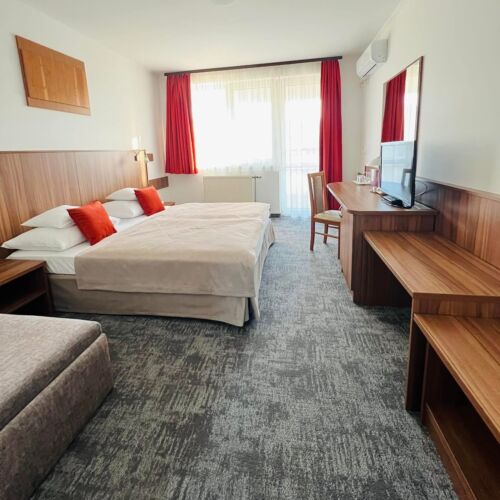 Standard Doppelzimmer mit Klimaanlage (Zusatzbett möglich)