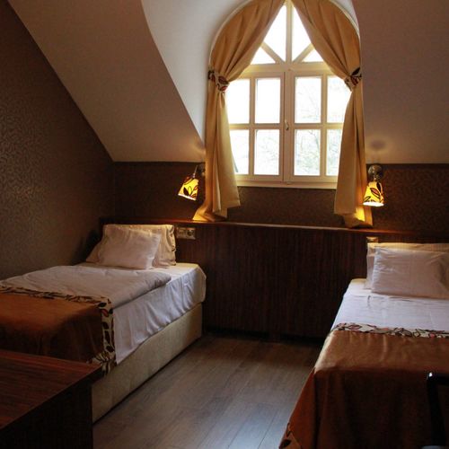 Standard Upstairs Twin Room