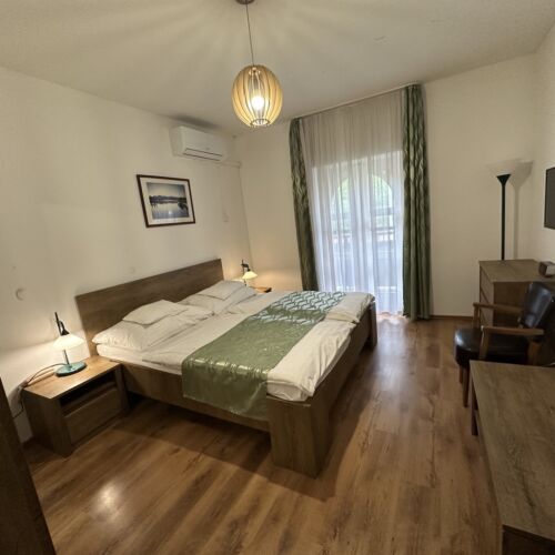 Apartament 2-osobowy Standard z łazienką z 1 pomieszczeniem sypialnianym (możliwa dostawka)