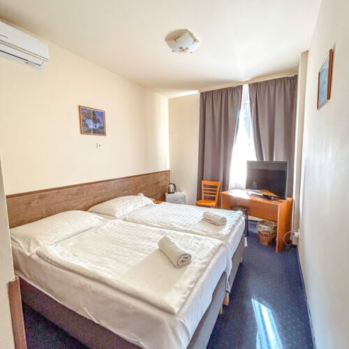 Standard Twin Room with LCD/Plasma TV