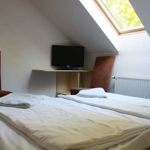 Standard Upstairs Twin Room