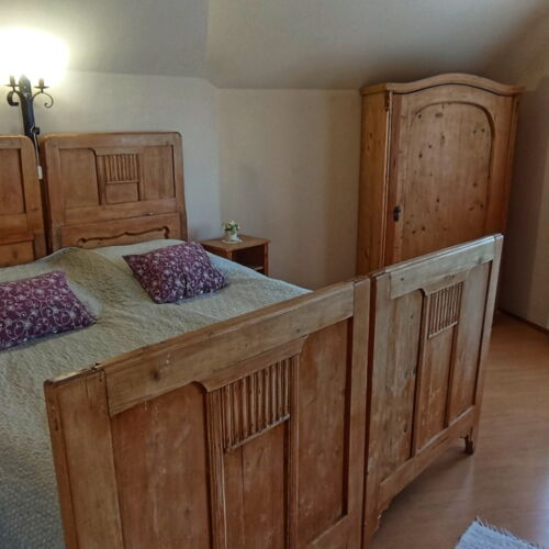 Pokój 2-osobowy na piętrze z widokiem na miasto (możliwa dostawka)