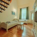 Upstairs 3-Room Balcony Apartment for 6 Persons